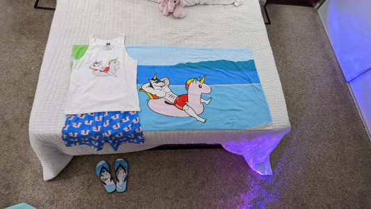 #unicorntrends Unicorn Pool Day Flip Flops